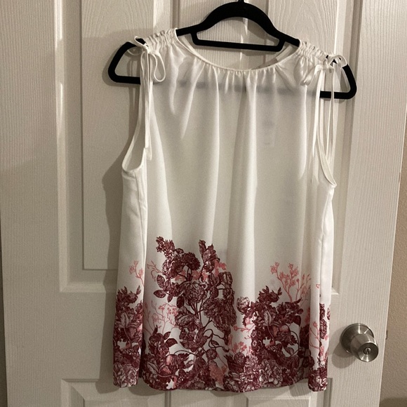 Loft white sleeveless blouse with floral border tie-ups on the shouldersSize M - Picture 3 of 10
